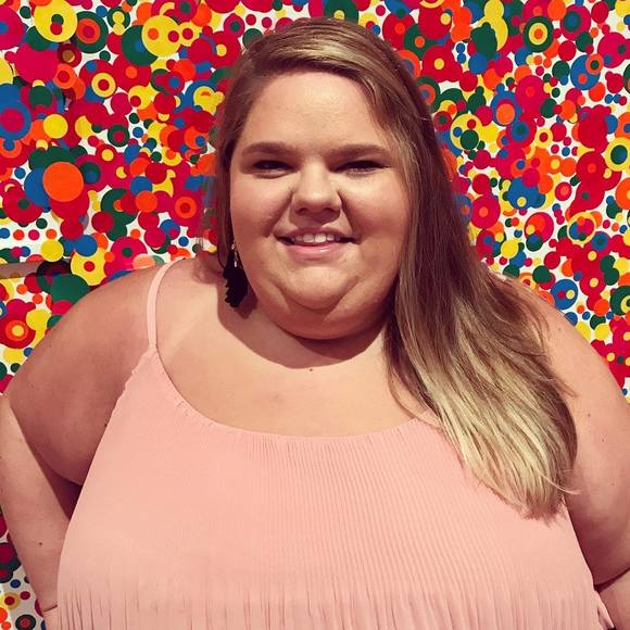 Meet your Posher, Lauren - Picture 1 of 1